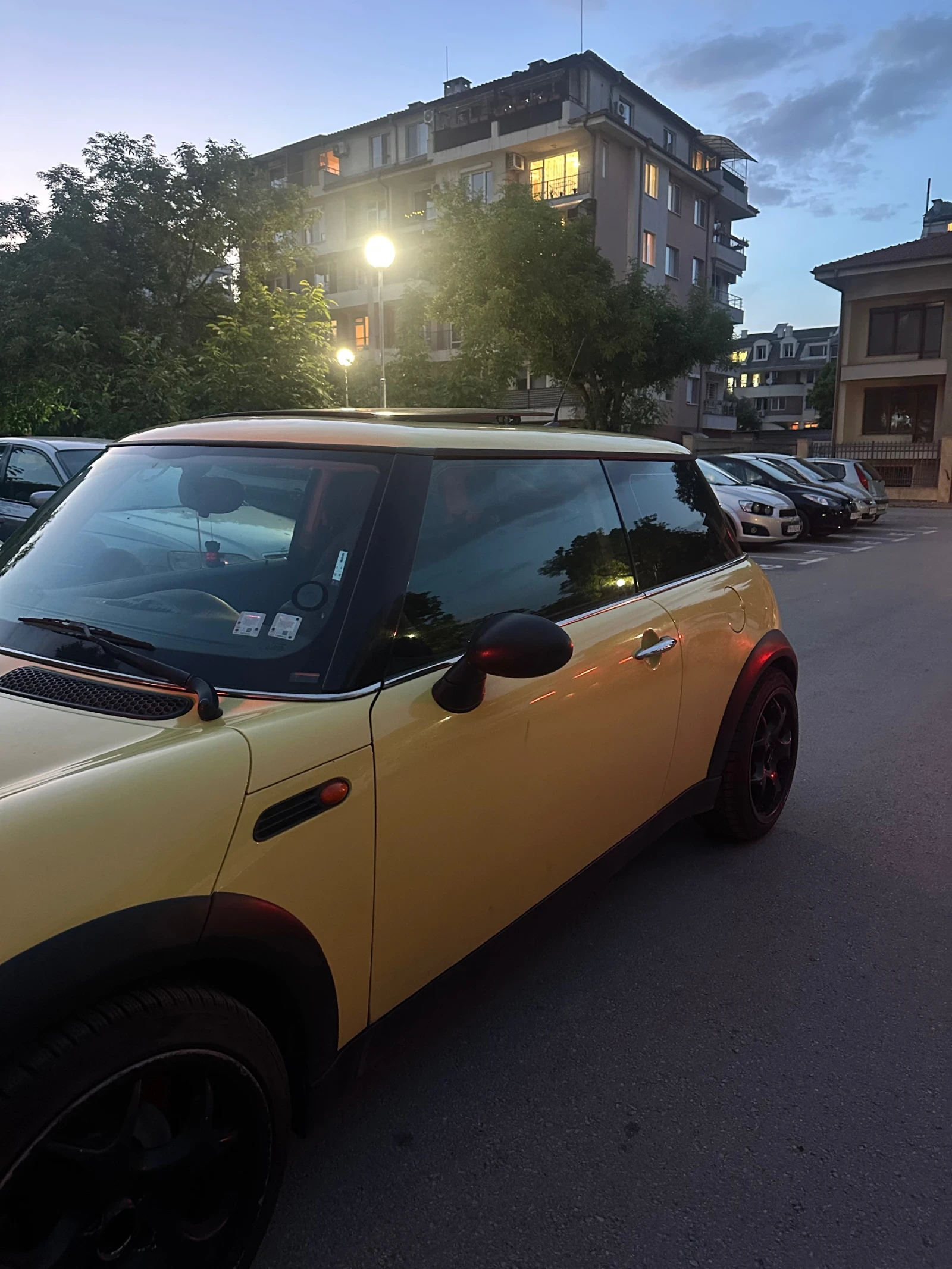 Mini One R50, снимка 2 - Автомобили и джипове - 54519078