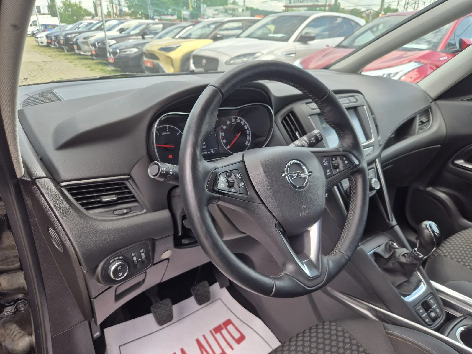 Opel Zafira 1.6CDTI-FACE LIFT-7 МЕСТА-183.000км, снимка 8 - Автомобили и джипове - 54562938