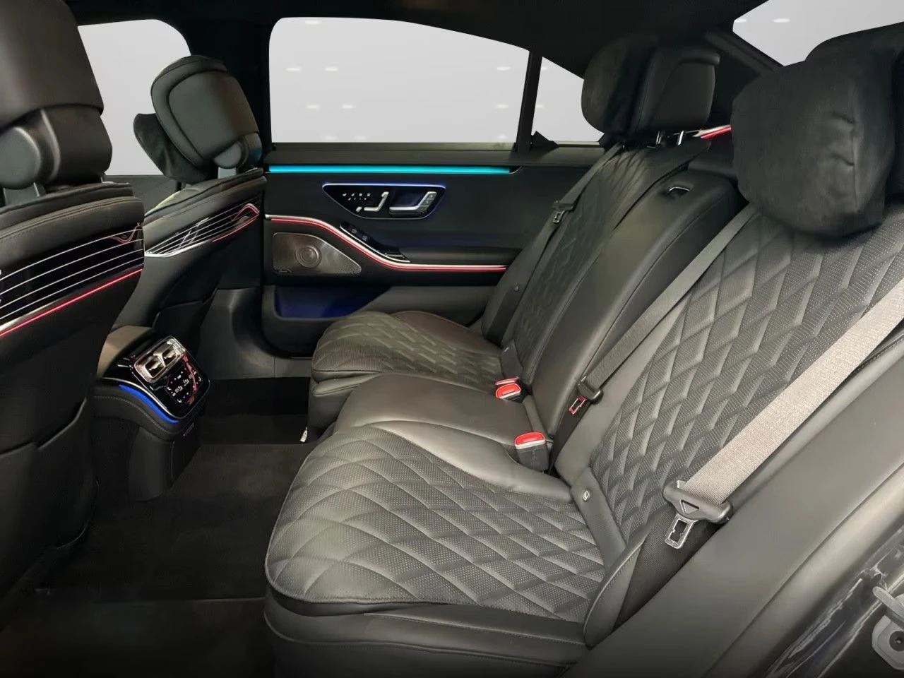 Mercedes-Benz S 580 e / AMG / LONG / PLIG-IN / 360 / HEAD UP / , снимка 13 - Автомобили и джипове - 54747093