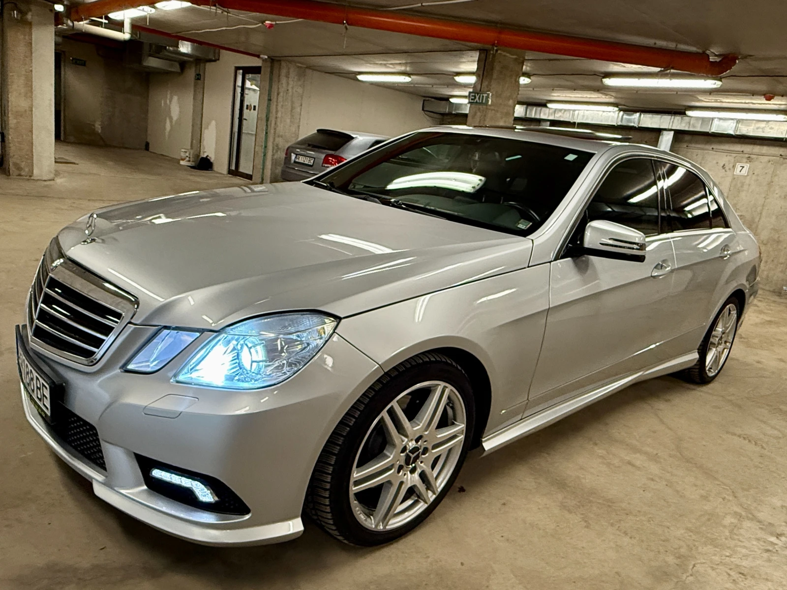 Mercedes-Benz E 350 Mercedes-Benz E350 AMG 160000 км, снимка 17 - Автомобили и джипове - 54905731