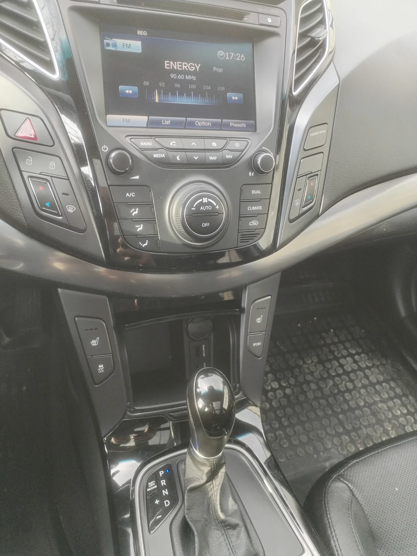 Hyundai I40 1.7 CRDI, снимка 8 - Автомобили и джипове - 55068499