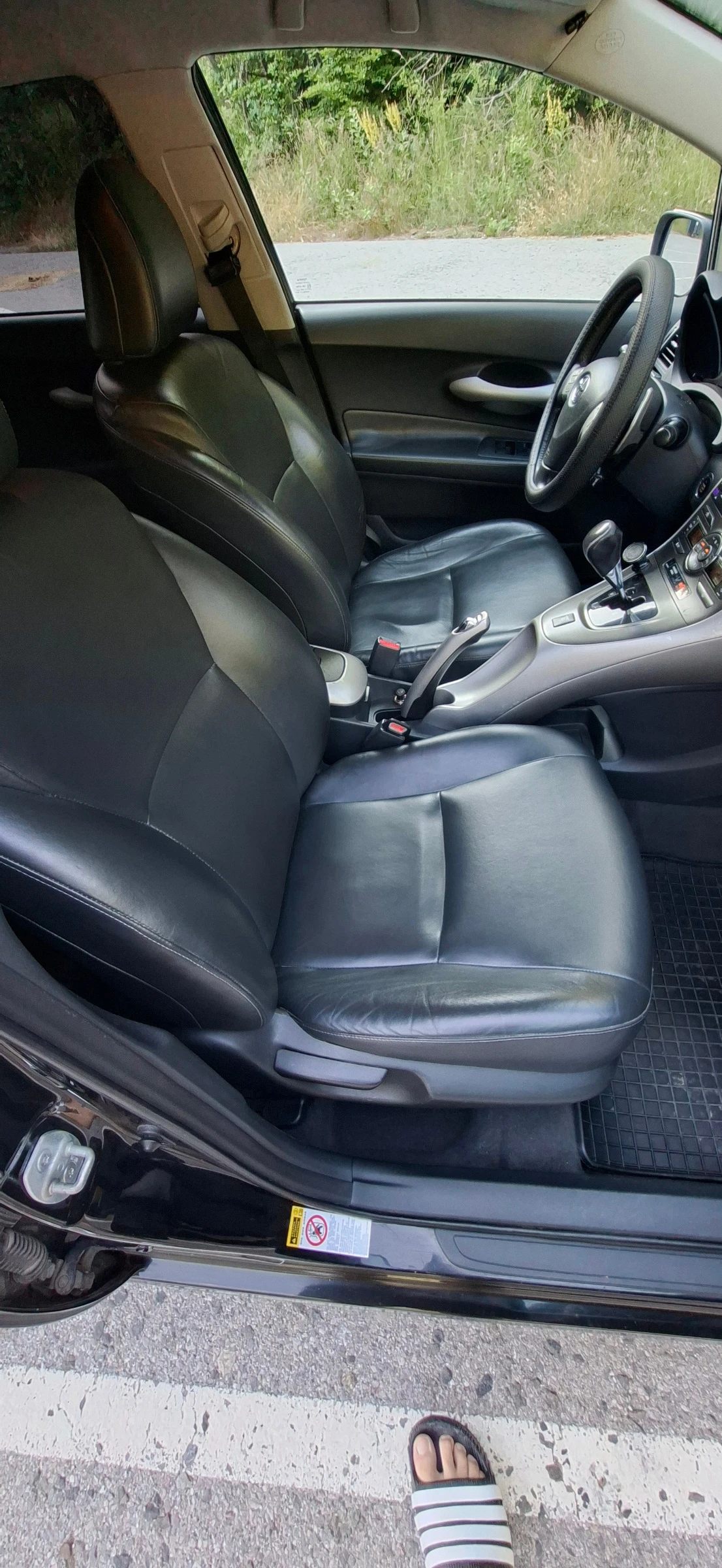 Toyota Auris, снимка 9 - Автомобили и джипове - 55252978