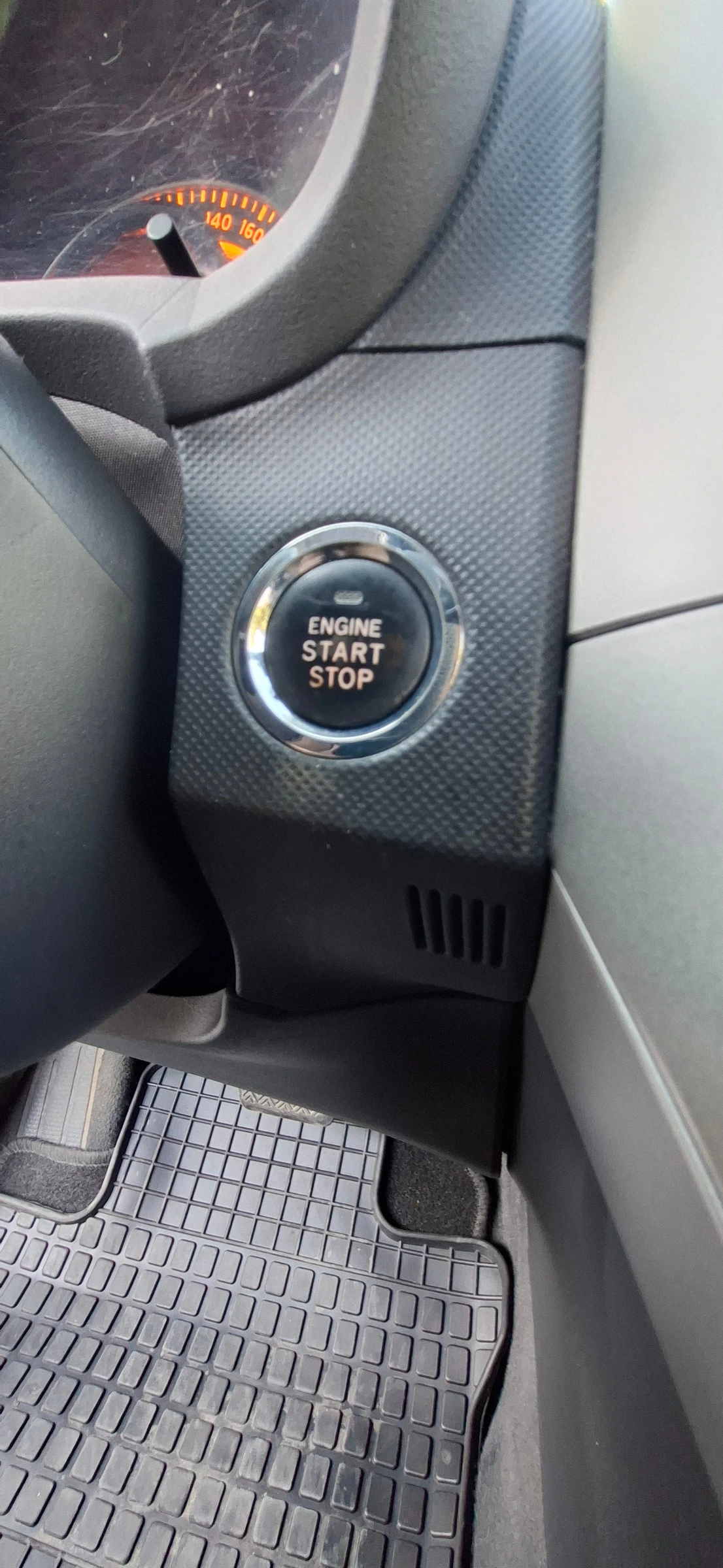 Toyota Auris, снимка 15 - Автомобили и джипове - 55252978