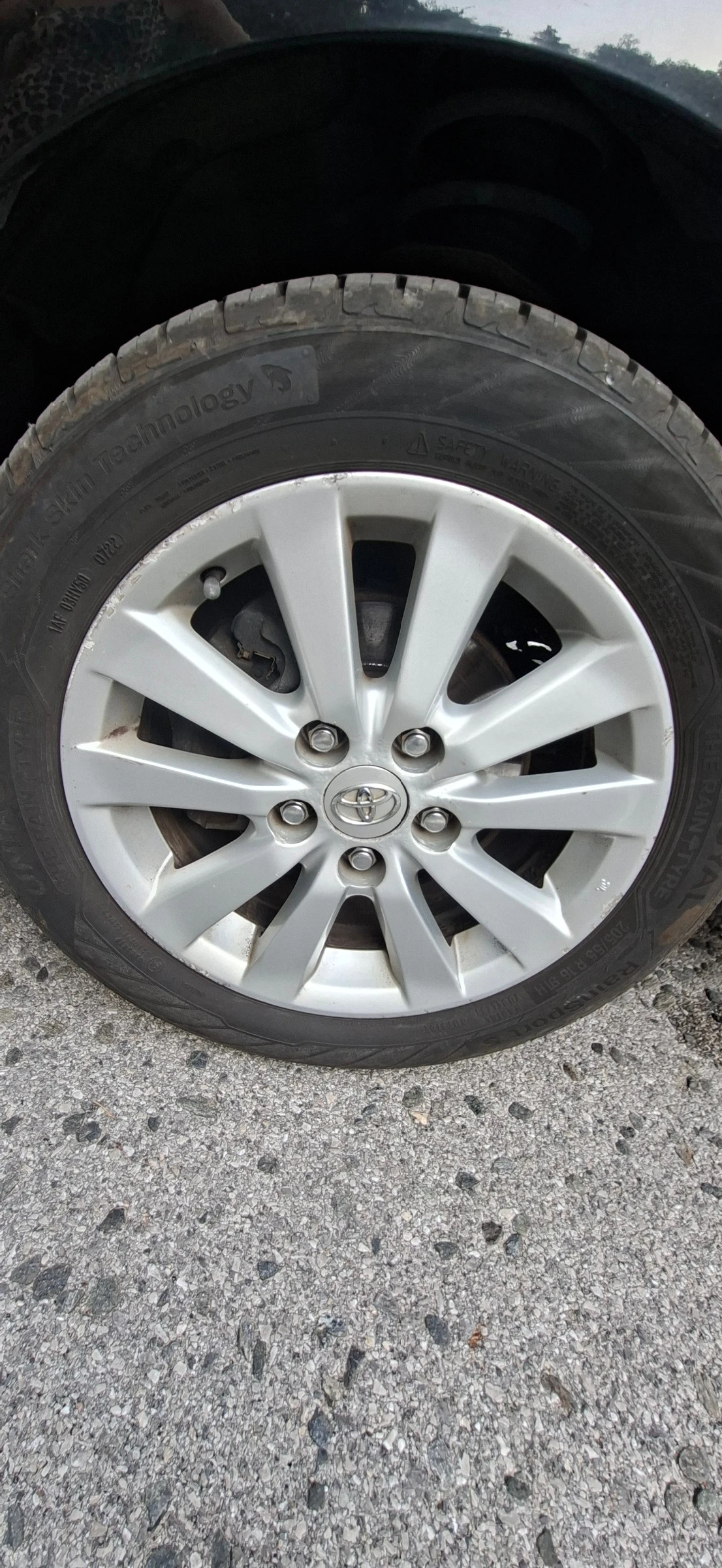 Toyota Auris, снимка 17 - Автомобили и джипове - 55252978
