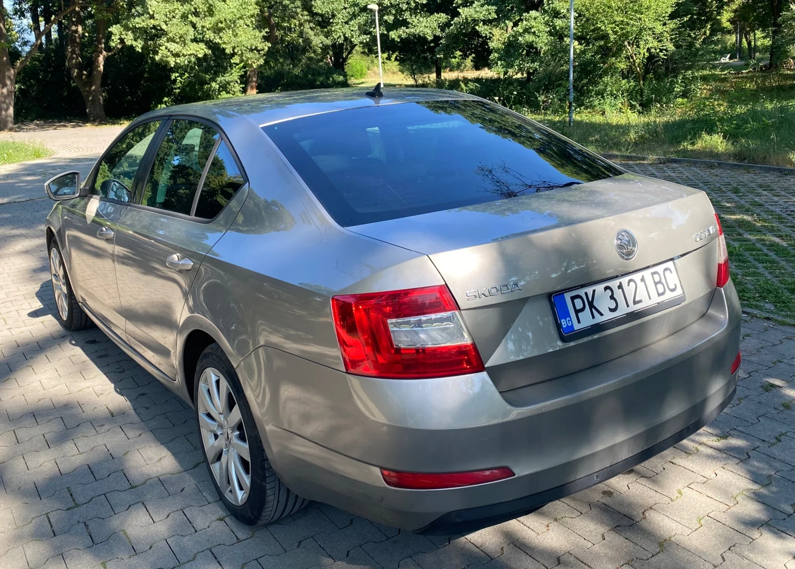 Skoda Octavia 2.0 TDI 150 кс. DSG 6, снимка 4 - Автомобили и джипове - 55498926