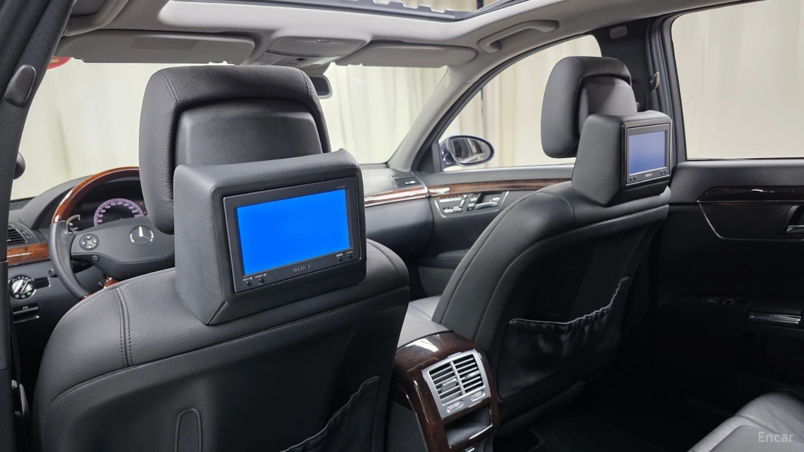 Mercedes-Benz S 550 4MATIC* КОЖА* ПОДГРЕВ* ОБДУХВ* BURMASTER* PANO* 36, снимка 15 - Автомобили и джипове - 55619723