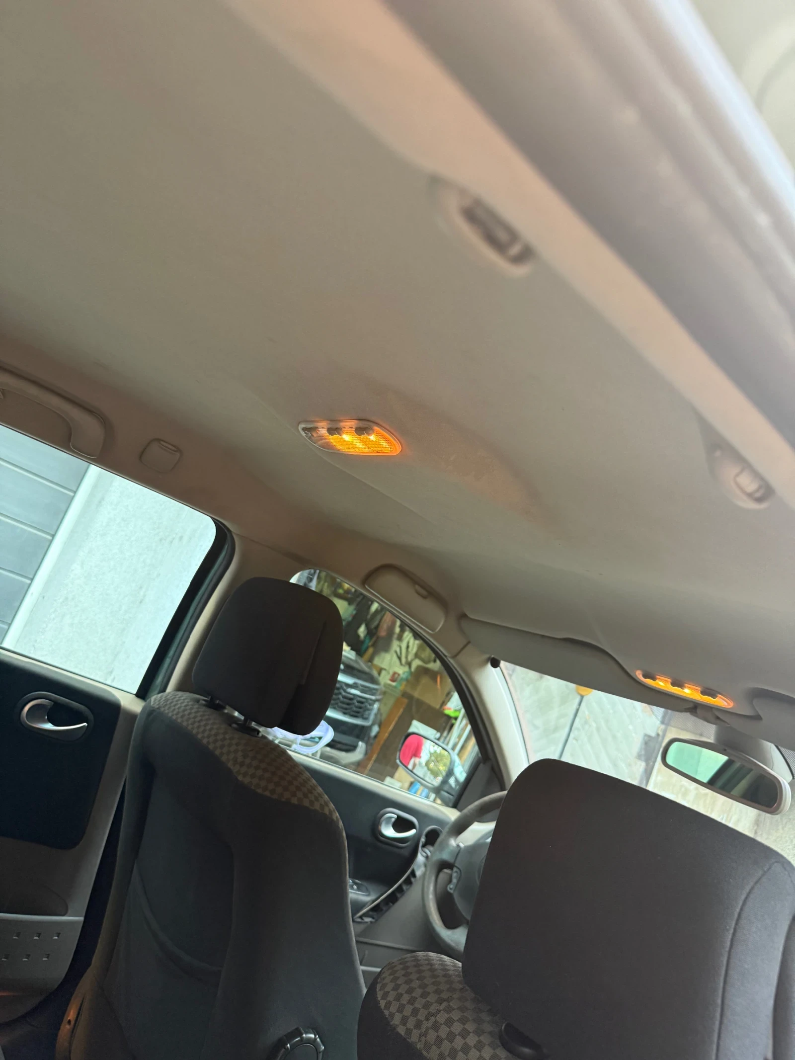 Renault Megane, снимка 8 - Автомобили и джипове - 56136246