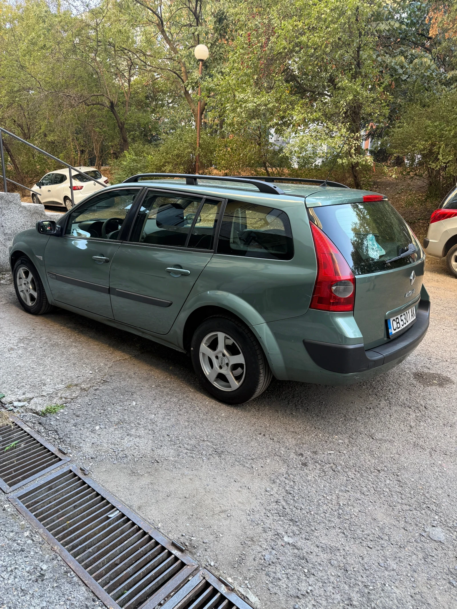 Renault Megane, снимка 4 - Автомобили и джипове - 56136246
