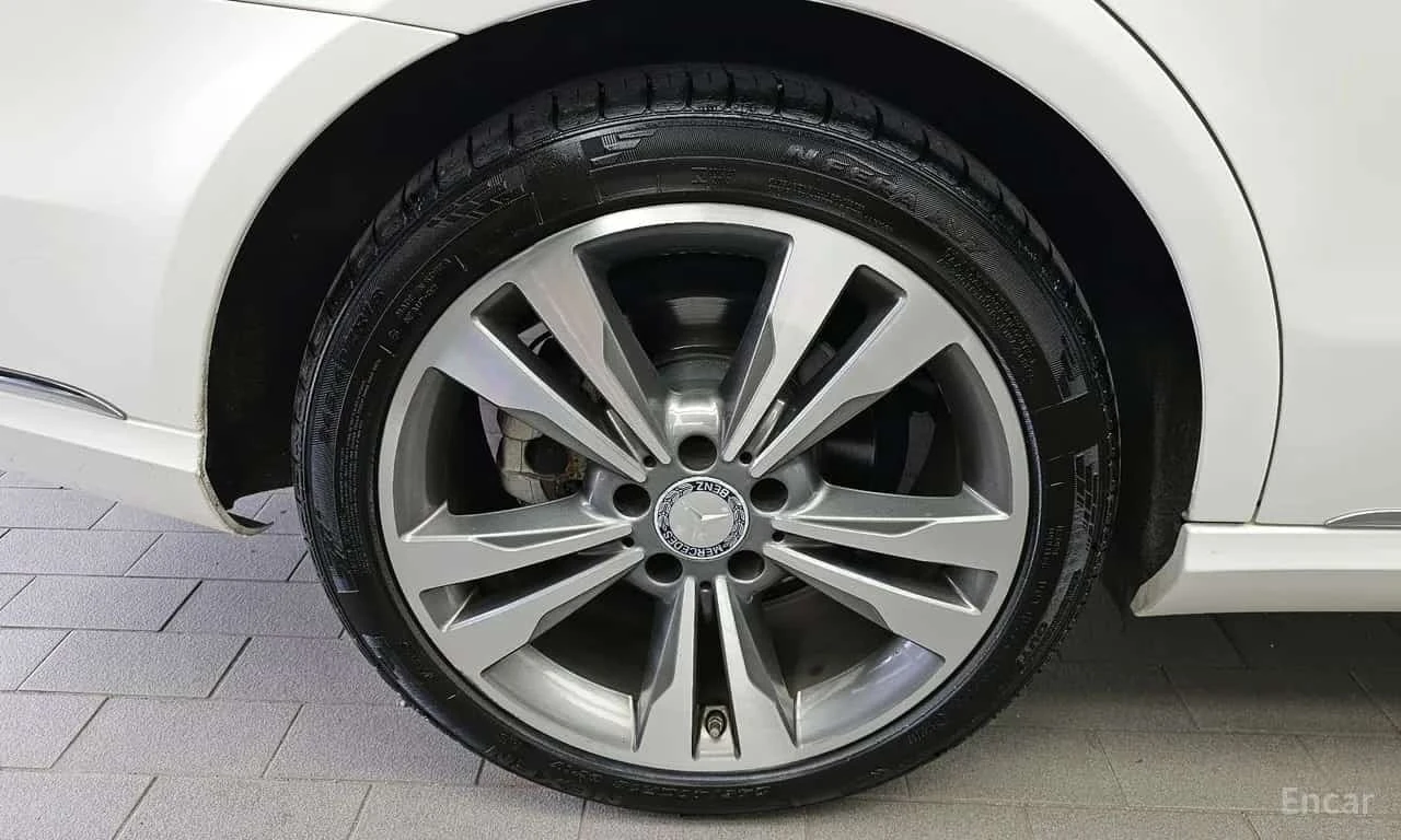 Mercedes-Benz E 300 * E300 4MATIC Avantgarde * ���� �� �� | Mobile.bg � ����������� 17