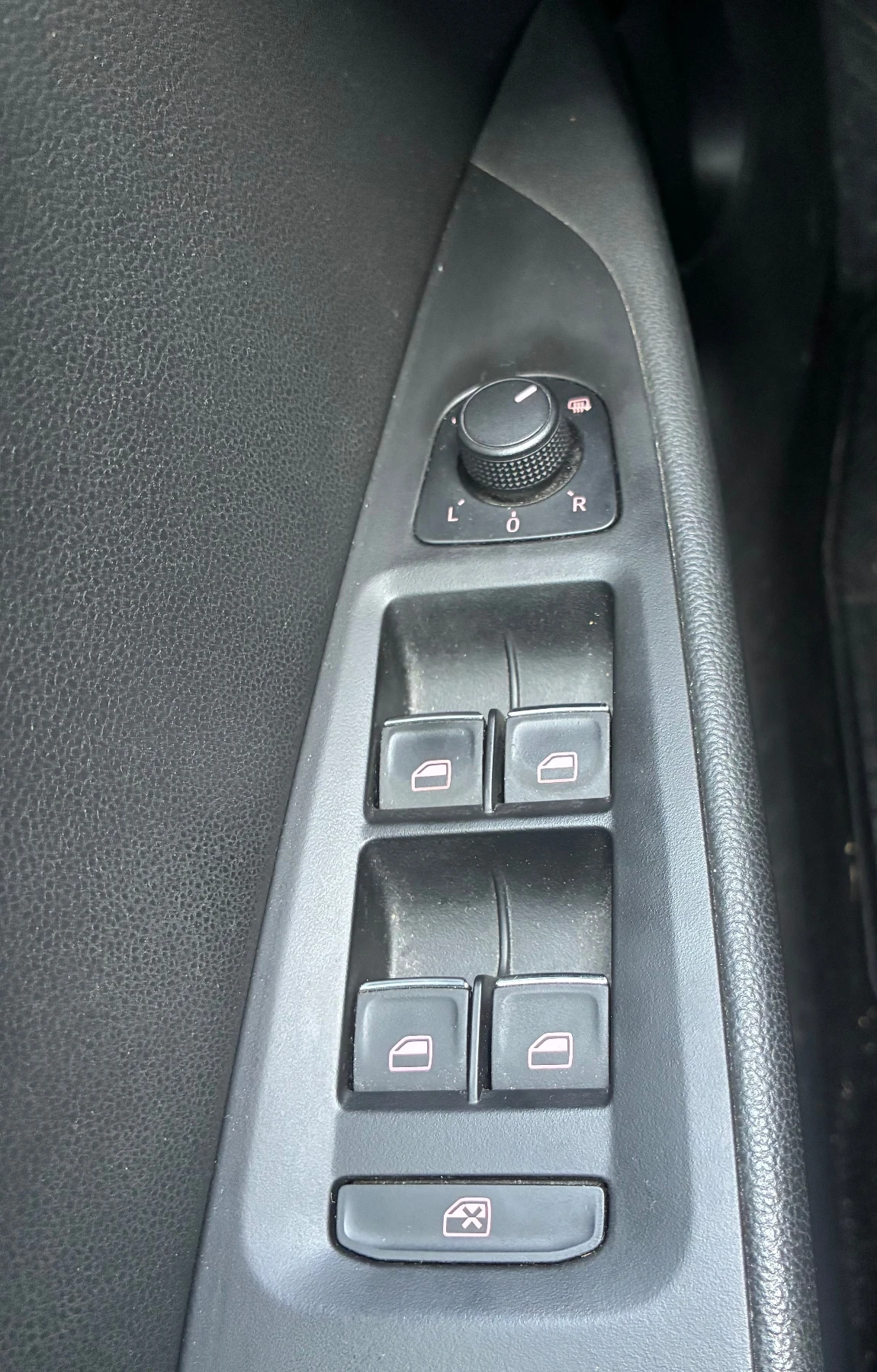 Seat Leon ST FR Full Led, снимка 14 - Автомобили и джипове - 56585664