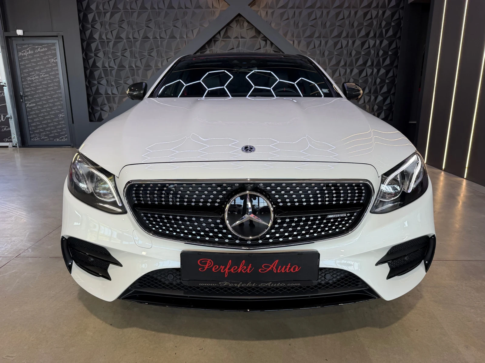 Mercedes-Benz E 53 AMG 4 MATIC * FULL ������ * BURMESTER * �������� | Mobile.bg � ����������� 2