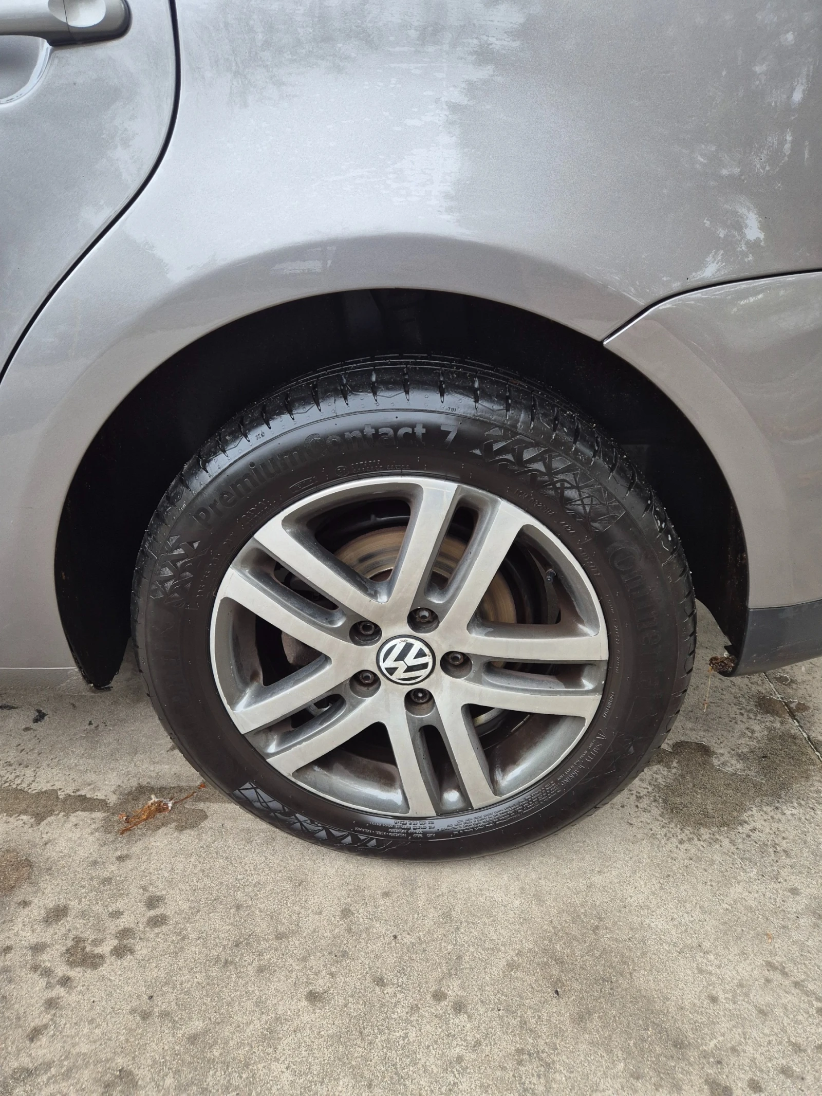 VW Touran, снимка 3 - Автомобили и джипове - 56699501
