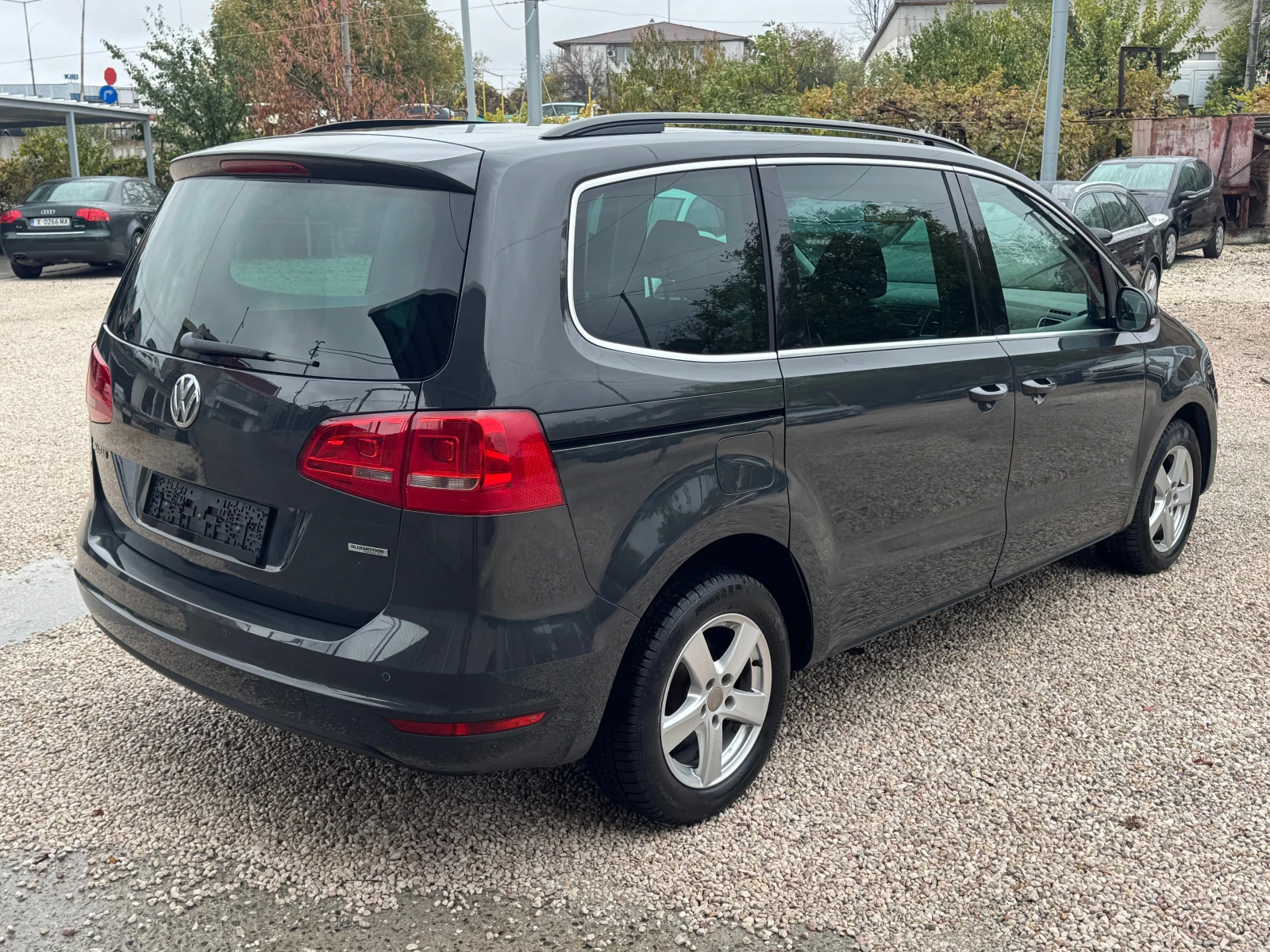 VW Sharan 2.0TDI, снимка 4 - Автомобили и джипове - 56735452
