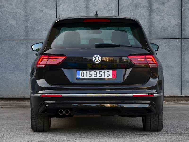 VW Tiguan R-Line* 4x4* 360*  Distronic* Digital* 190, снимка 4 - Автомобили и джипове - 52155548