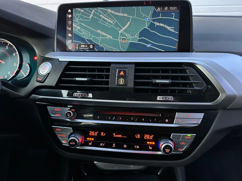BMW X3 X drive FULL LED DIGITAL  ПОДГРЕВ ТОП СЪСТОЯНИЕ, снимка 11 - Автомобили и джипове - 52851914