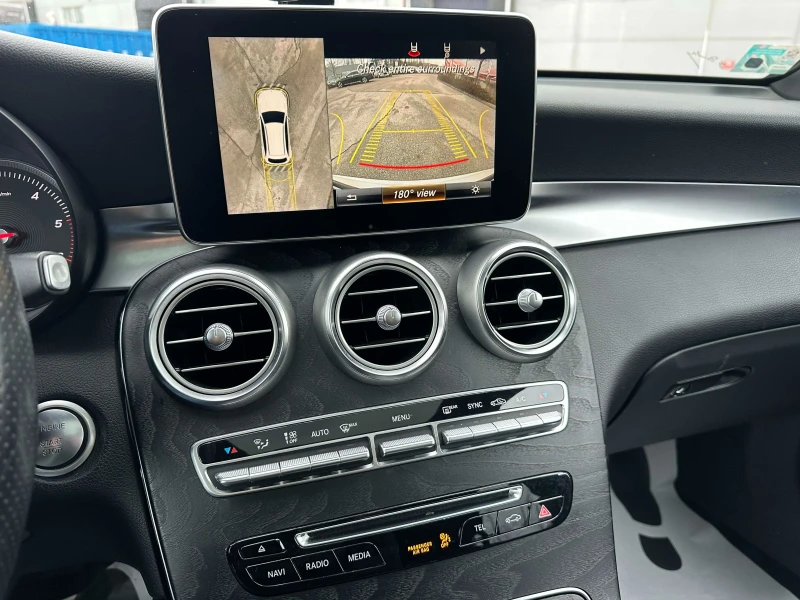 Mercedes-Benz GLC 350 Нов от БГ, Сервизна история, снимка 12 - Автомобили и джипове - 53537453