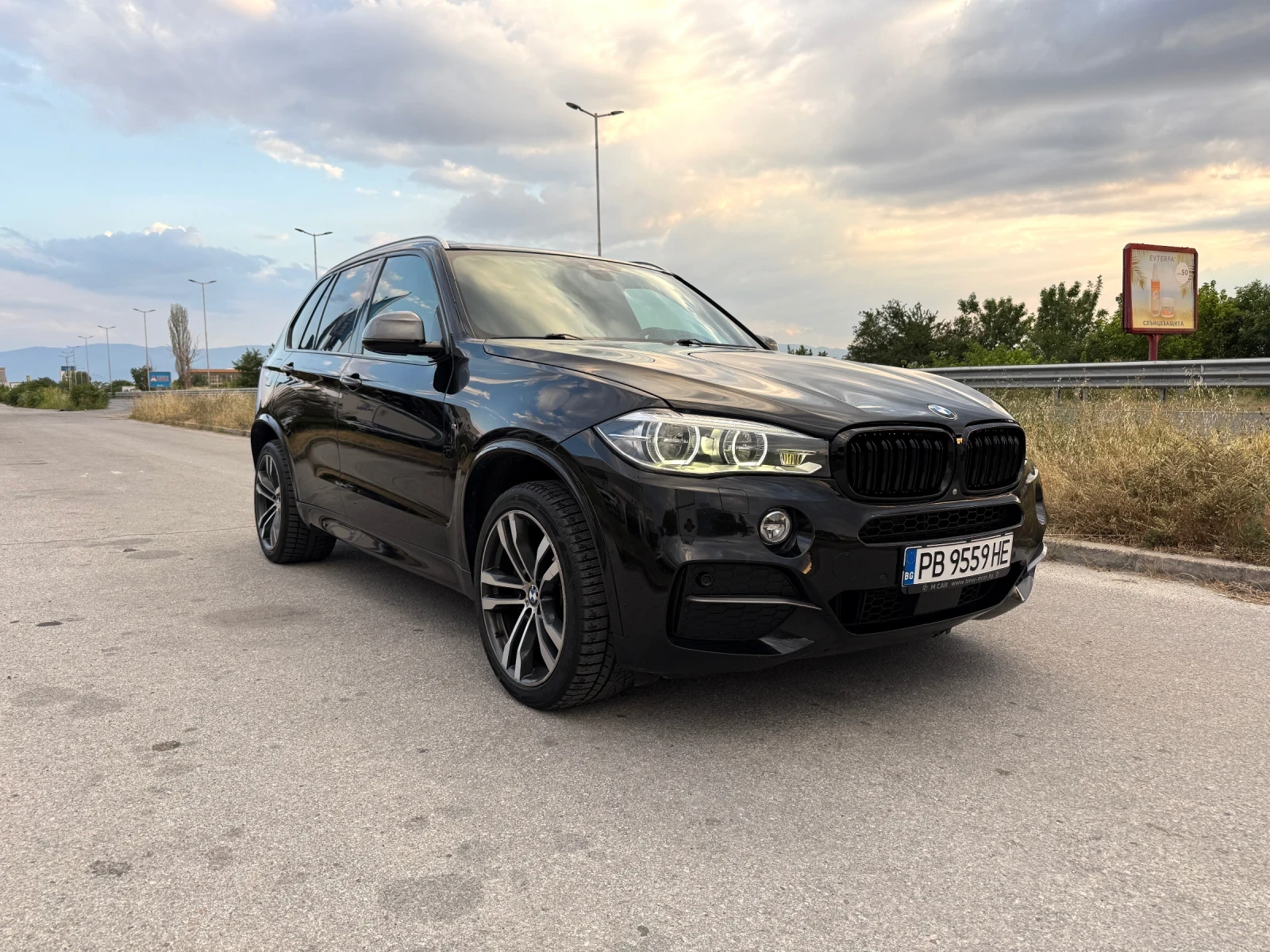 BMW X5 M50D* DIPLOMAT* FULL* 240.000км* ОБСЛУЖЕН* ЛИЗИНГ* - изображение 3