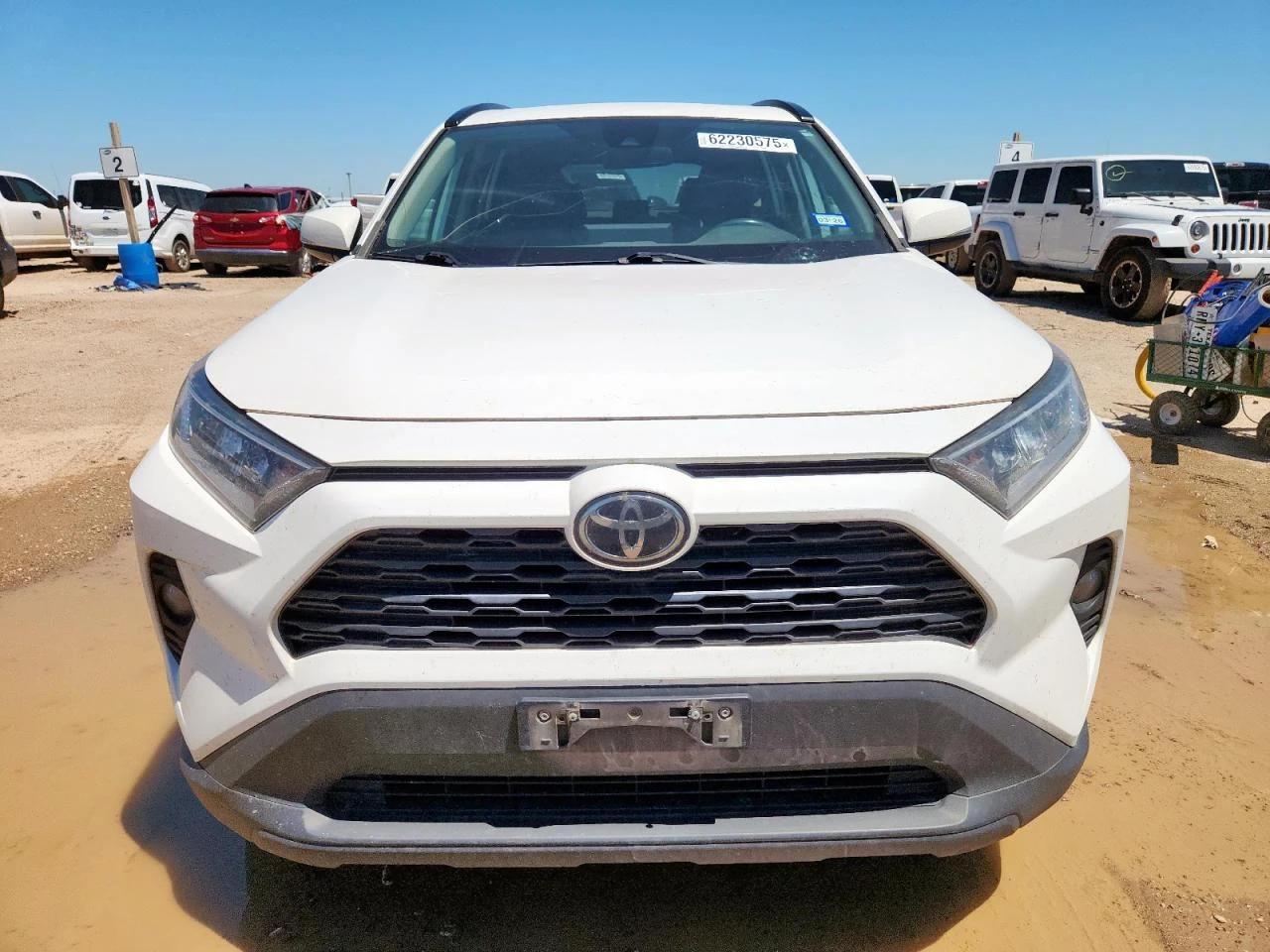 Toyota Rav4 XLE PREMIUM/ - изображение 2