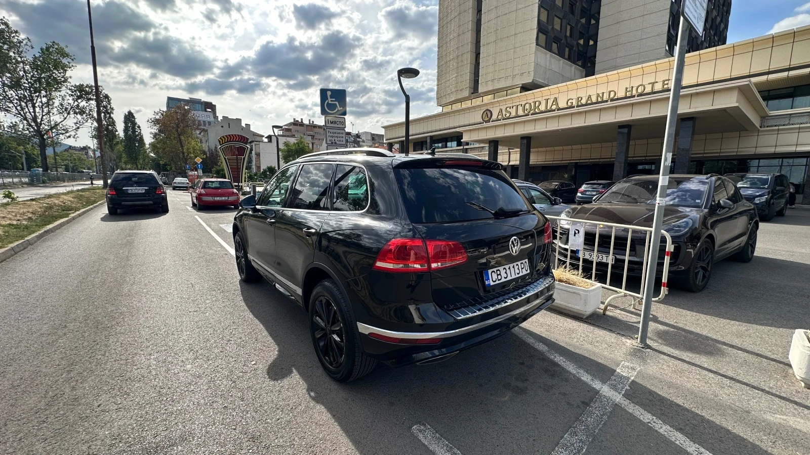 VW Touareg 3.0TDI, снимка 6 - Автомобили и джипове - 55440040
