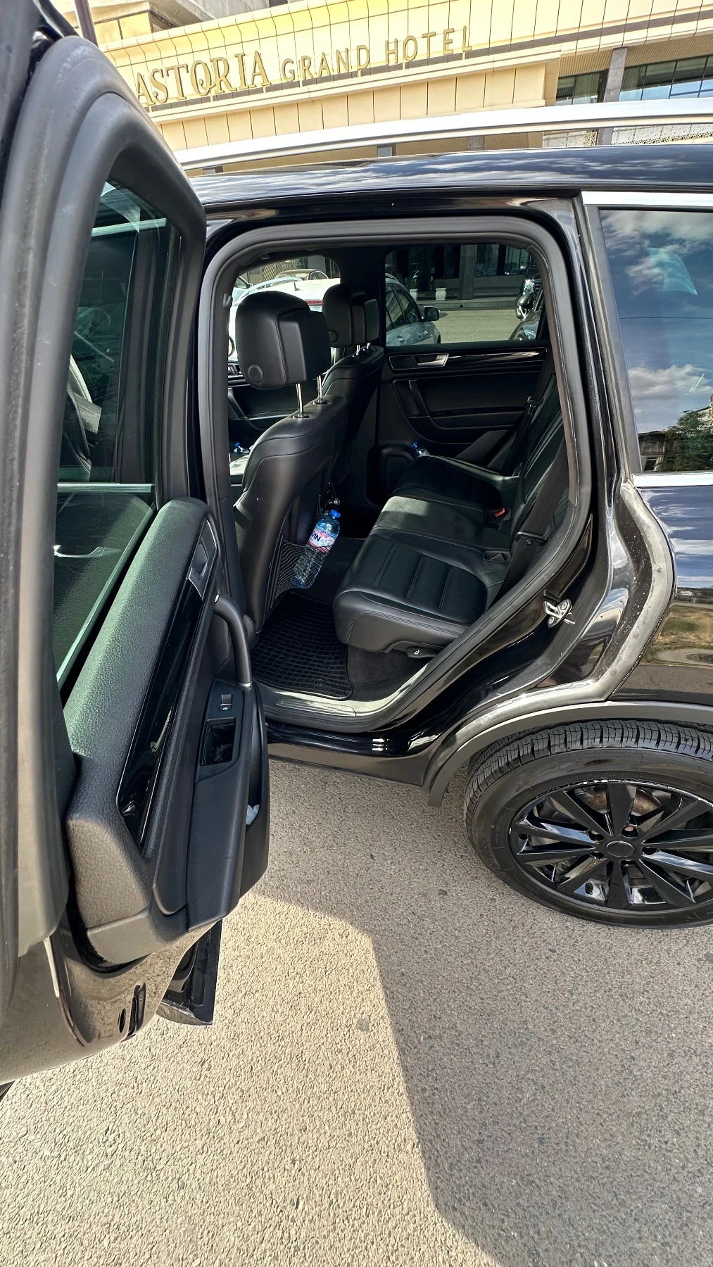 VW Touareg 3.0TDI, снимка 10 - Автомобили и джипове - 55440040