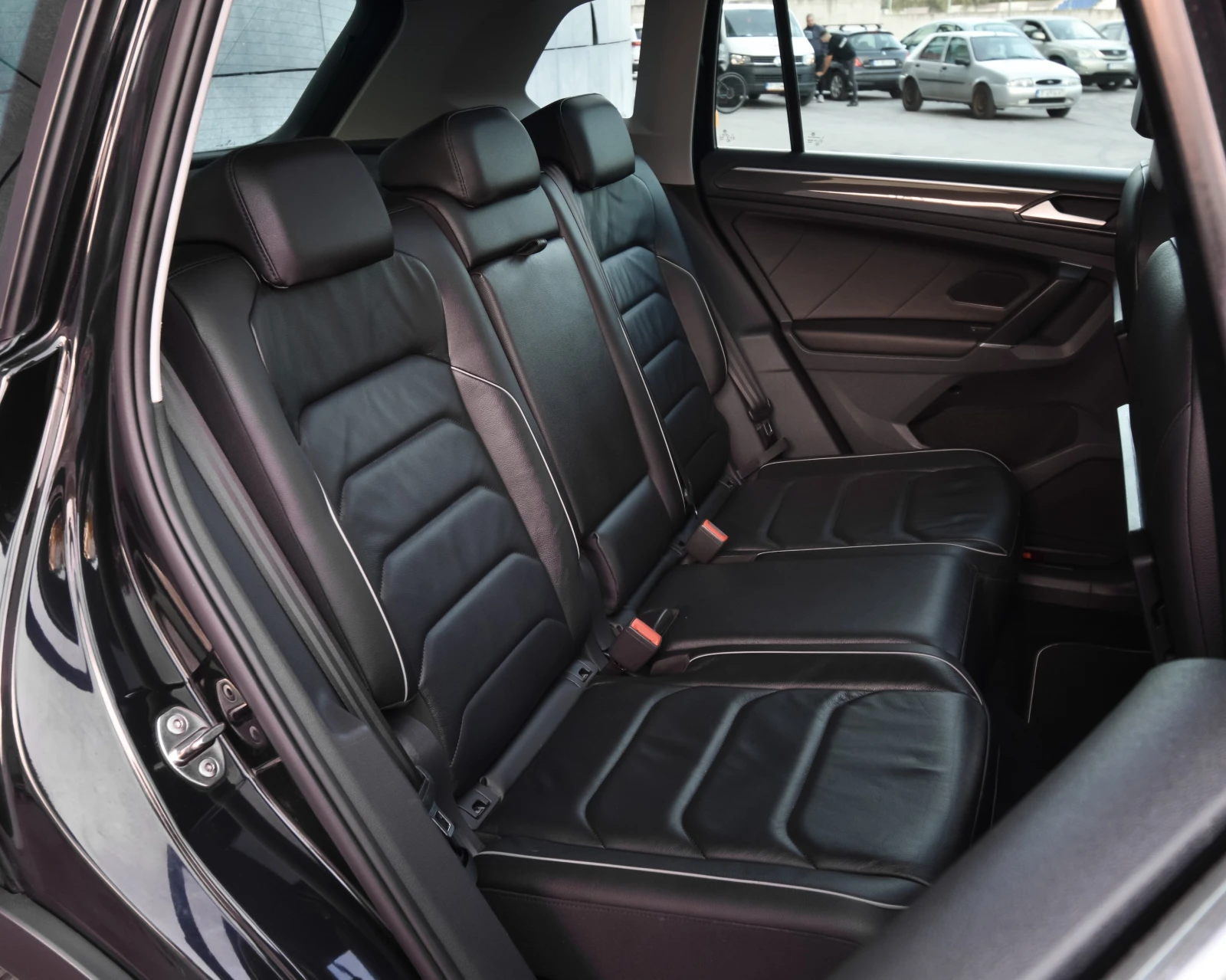 VW Tiguan R-Line* 4x4* 360*  Distronic* Digital* 190 | Mobile.bg   12