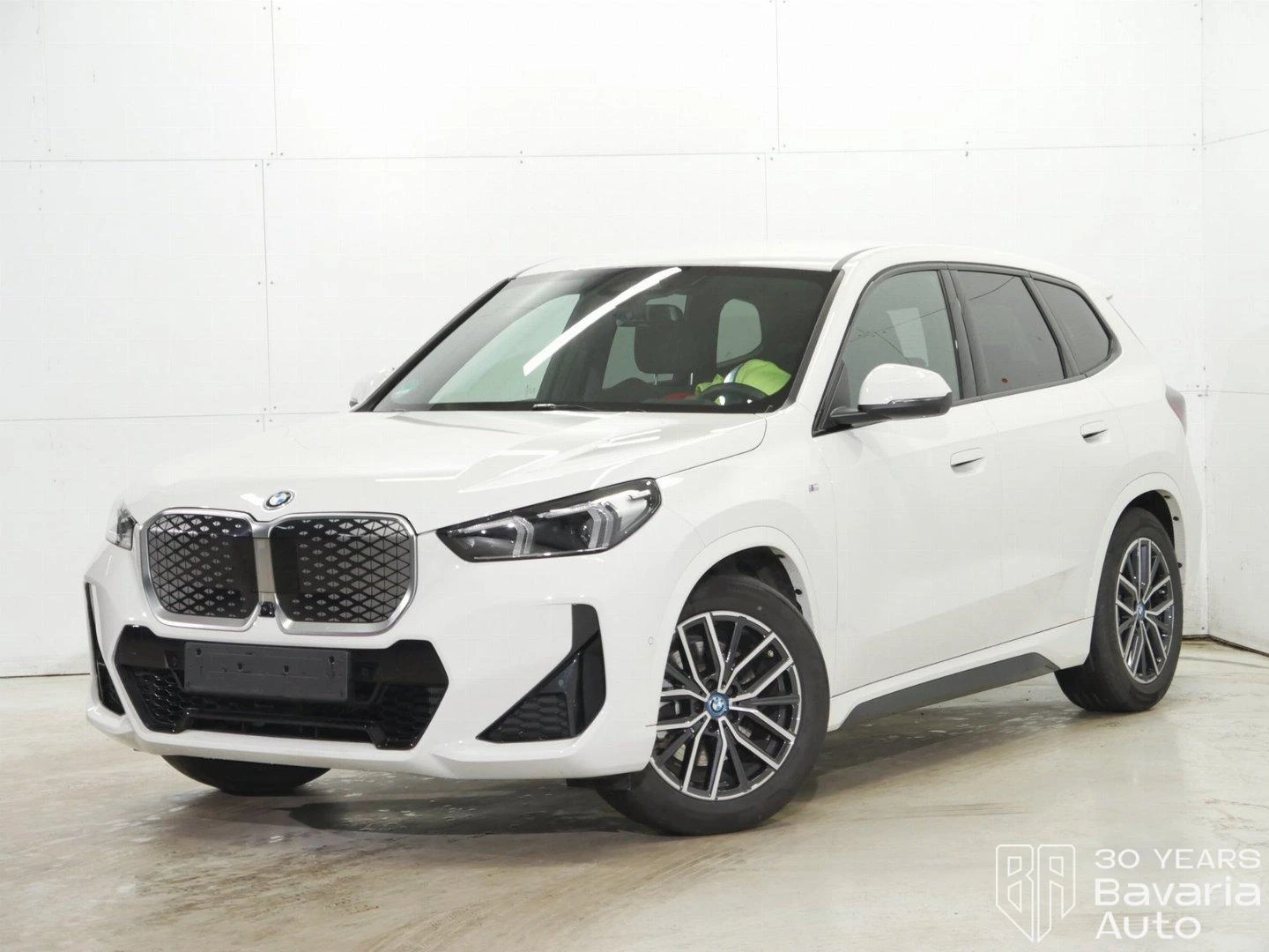 BMW iX1 30 xDrive M Sport Paket | Mobile.bg � ����������� 1