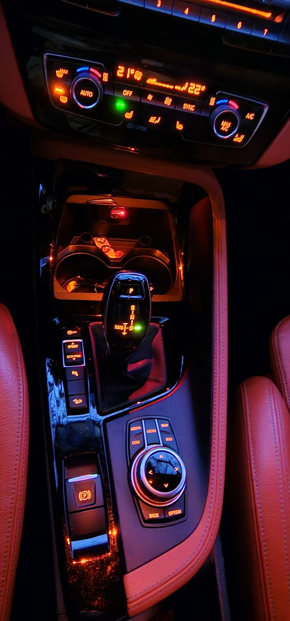 BMW X2 XDrive20D M-Packet - изображение 8