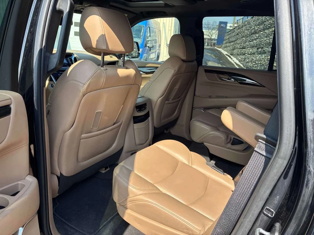 Cadillac Escalade Platinum/CARFAX/ШИБИДАХ/ОБДУХВАНЕ, снимка 11 - Автомобили и джипове - 53998888