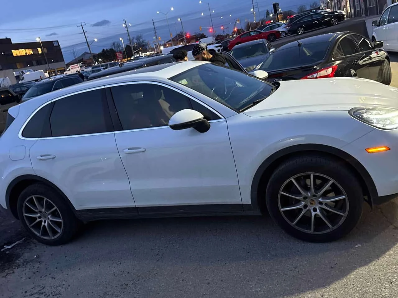 Porsche Cayenne * AWD * ОБДУХВАНЕ* BOSE* PANORAMA* , снимка 2 - Автомобили и джипове - 54002297