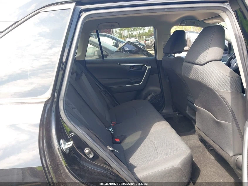 Toyota Rav4 2.5L I-4 DI, DOHC, VVT, 203HP Front Wheel Drive | Mobile.bg � ����������� 8