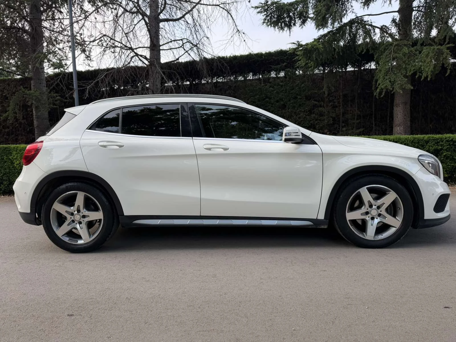 Mercedes-Benz GLA 220 AMG/4 Matik/85000 км/ , снимка 3 - Автомобили и джипове - 55387411