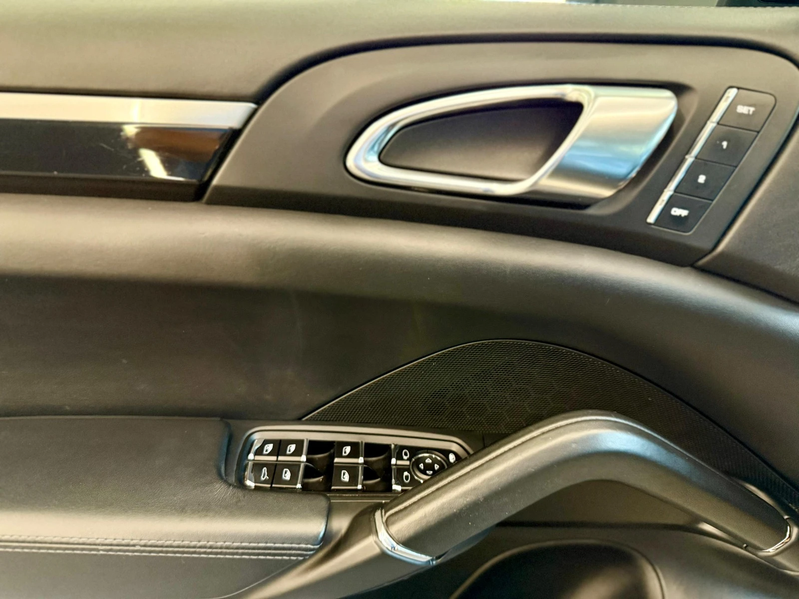 Porsche Cayenne GTS* Bose* SportChrono* Alcantara* , снимка 7 - Автомобили и джипове - 55218817