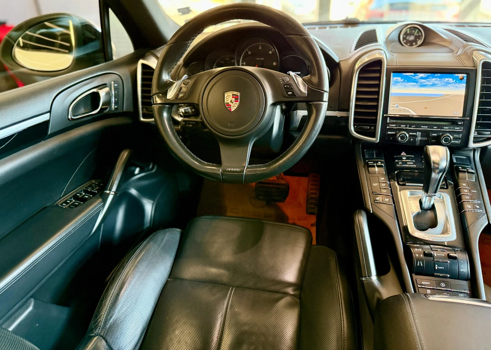 Porsche Cayenne GTS* Bose* SportChrono* Alcantara* , снимка 9 - Автомобили и джипове - 55218817