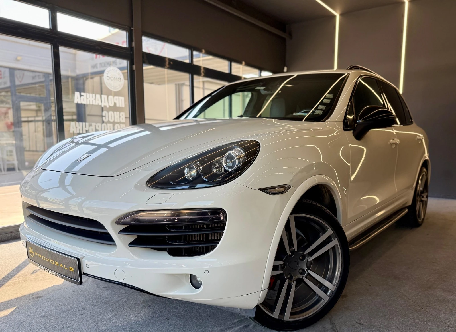 Porsche Cayenne GTS* Bose* SportChrono* Alcantara* , снимка 3 - Автомобили и джипове - 55218817