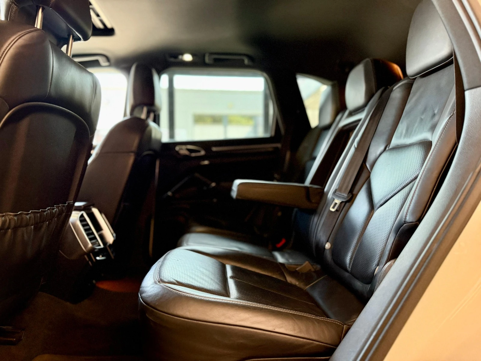Porsche Cayenne GTS* Bose* SportChrono* Alcantara* , снимка 15 - Автомобили и джипове - 55218817