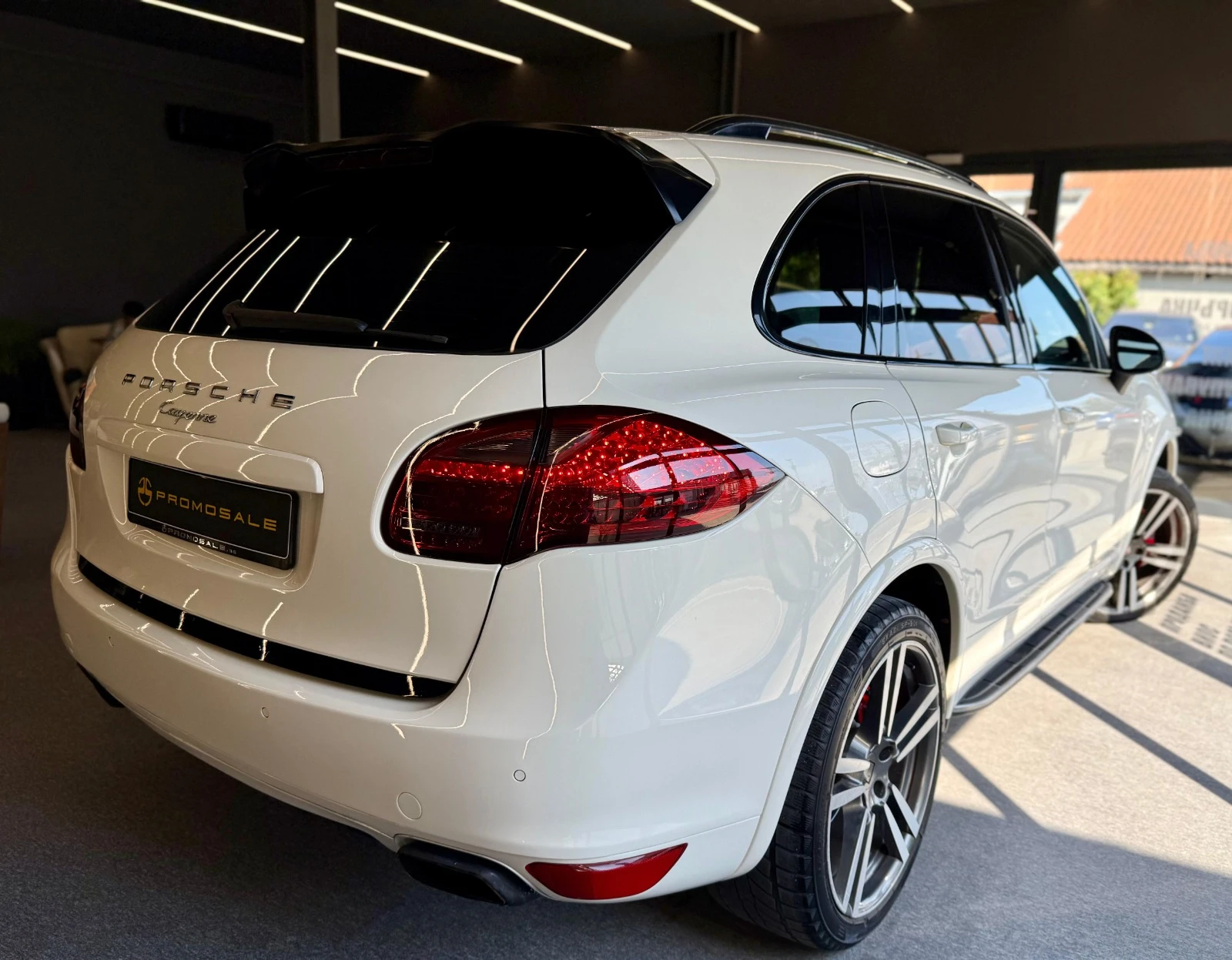 Porsche Cayenne GTS* Bose* SportChrono* Alcantara* , снимка 6 - Автомобили и джипове - 55218817