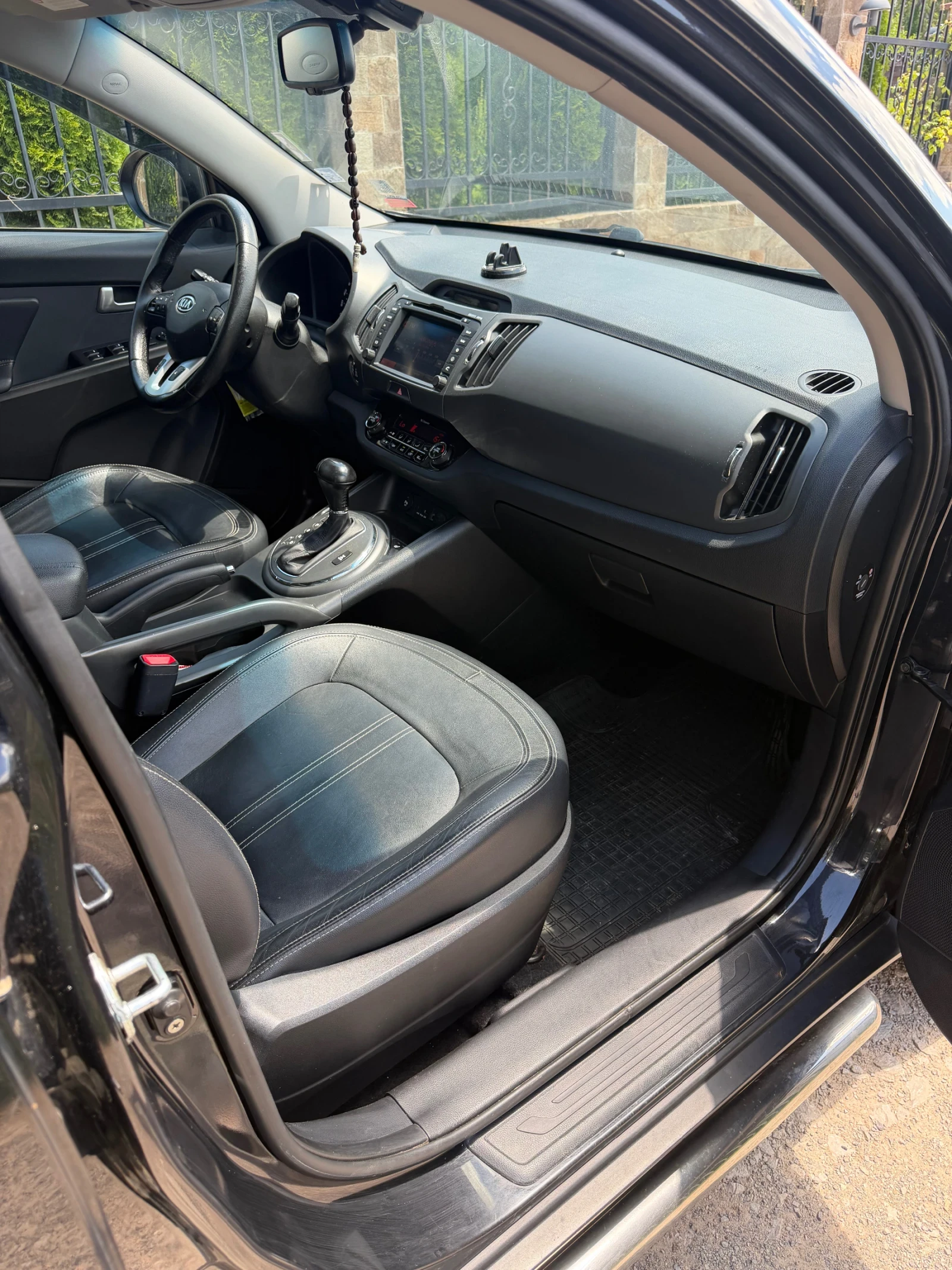 Kia Sportage, снимка 8 - Автомобили и джипове - 55468347