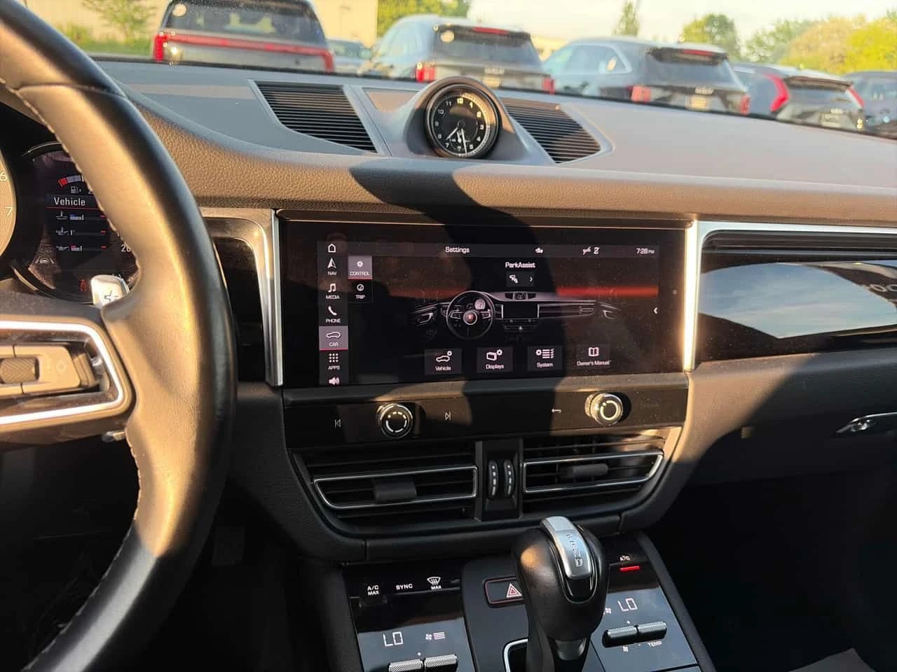 Porsche Macan * S * ЛИЦЕНЗИРАН ДИЛЪР * CARFAX, снимка 9 - Автомобили и джипове - 55593089