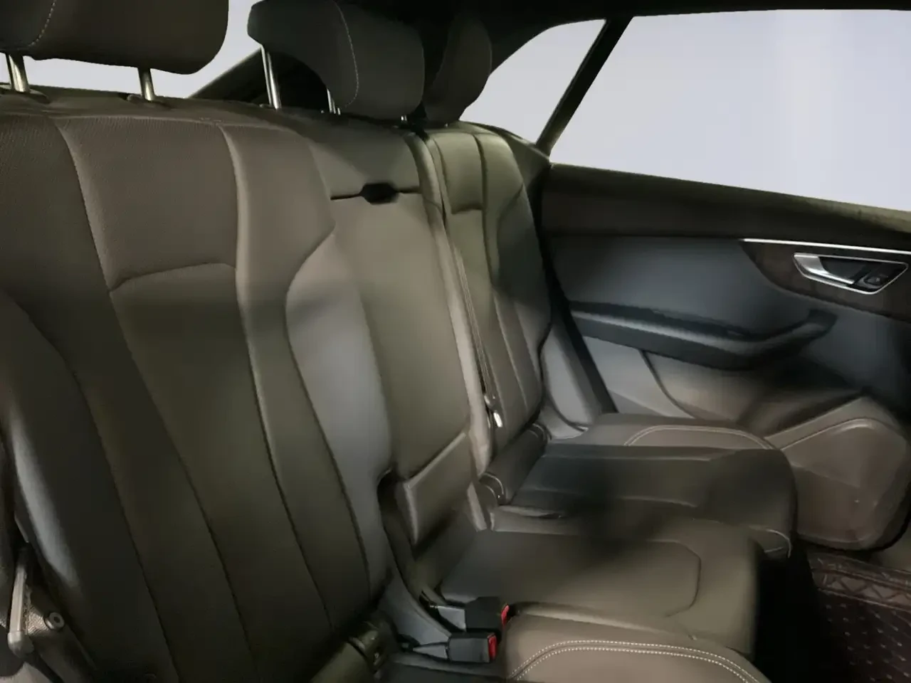 Audi Q8, снимка 13 - Автомобили и джипове - 56180804