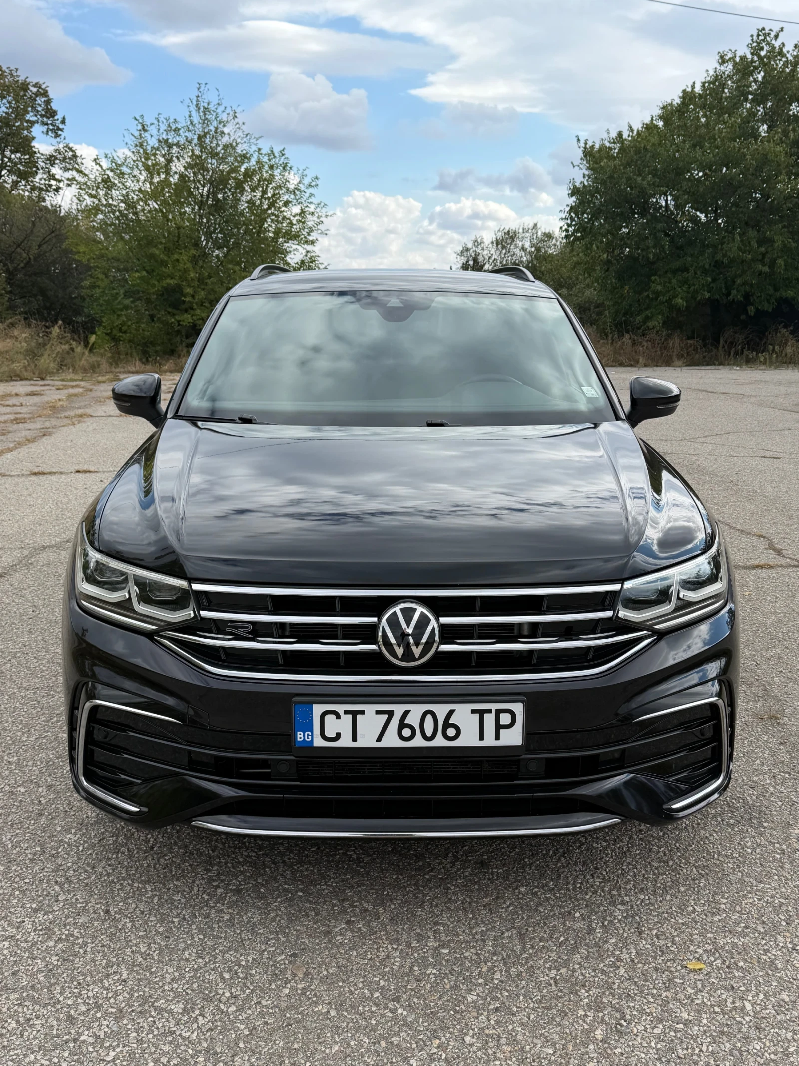VW Tiguan Джип