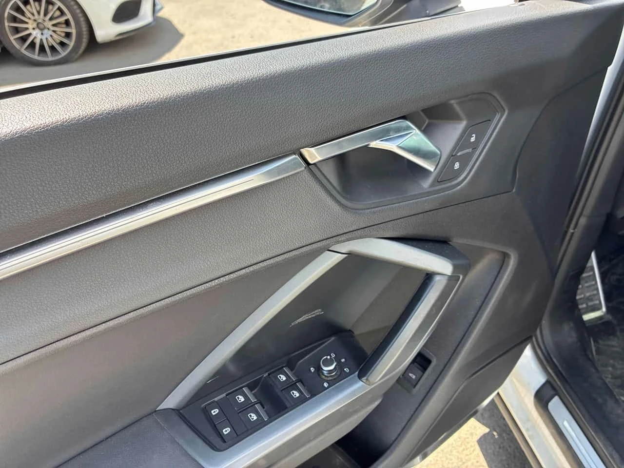 Audi Q3  Technik /360/Dis/B&O/Carfax | Mobile.bg � ����������� 12