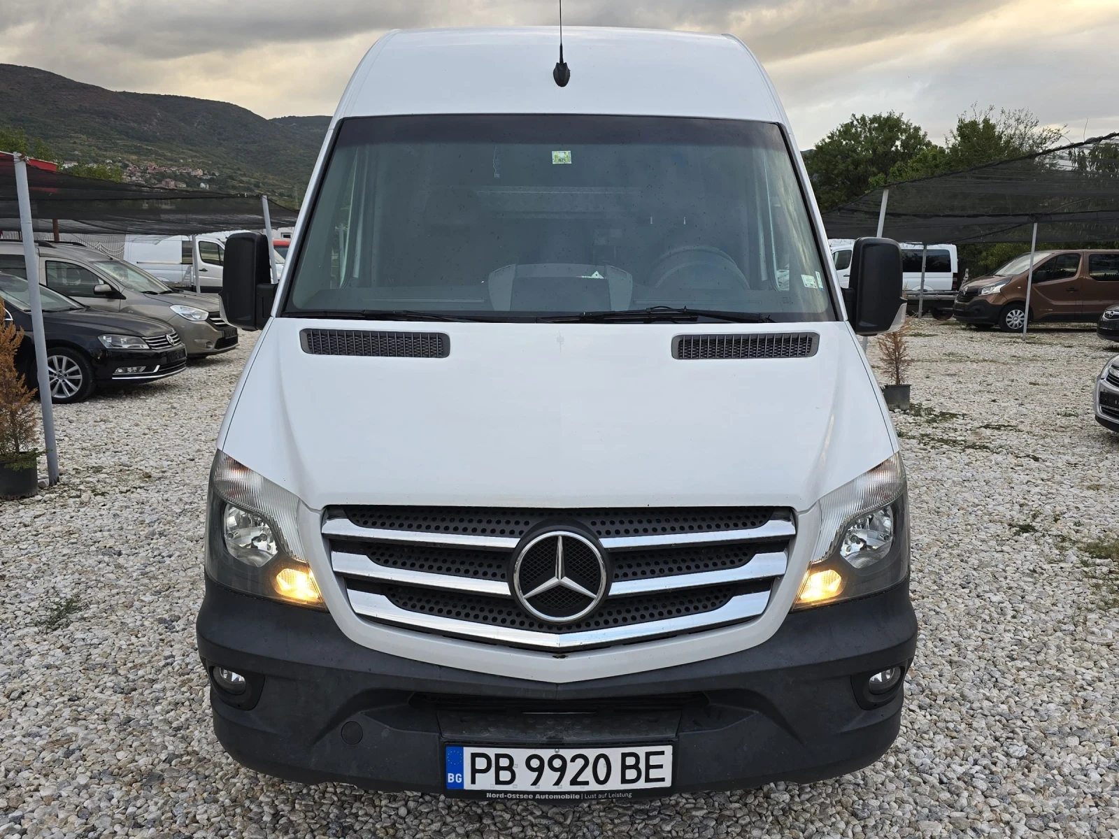 Mercedes-Benz Sprinter 319 319/5+ 1/7000КГ-ОБЩО ТЕГЛО - изображение 2