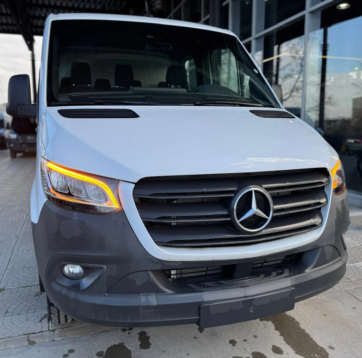 Mercedes-Benz Sprinter НУЛА КМ/НАЛИЧНОСТ/ 61 АВТОМОБИЛА/ ДИЗЕЛ/АВТОМАТИЧН - изображение 6