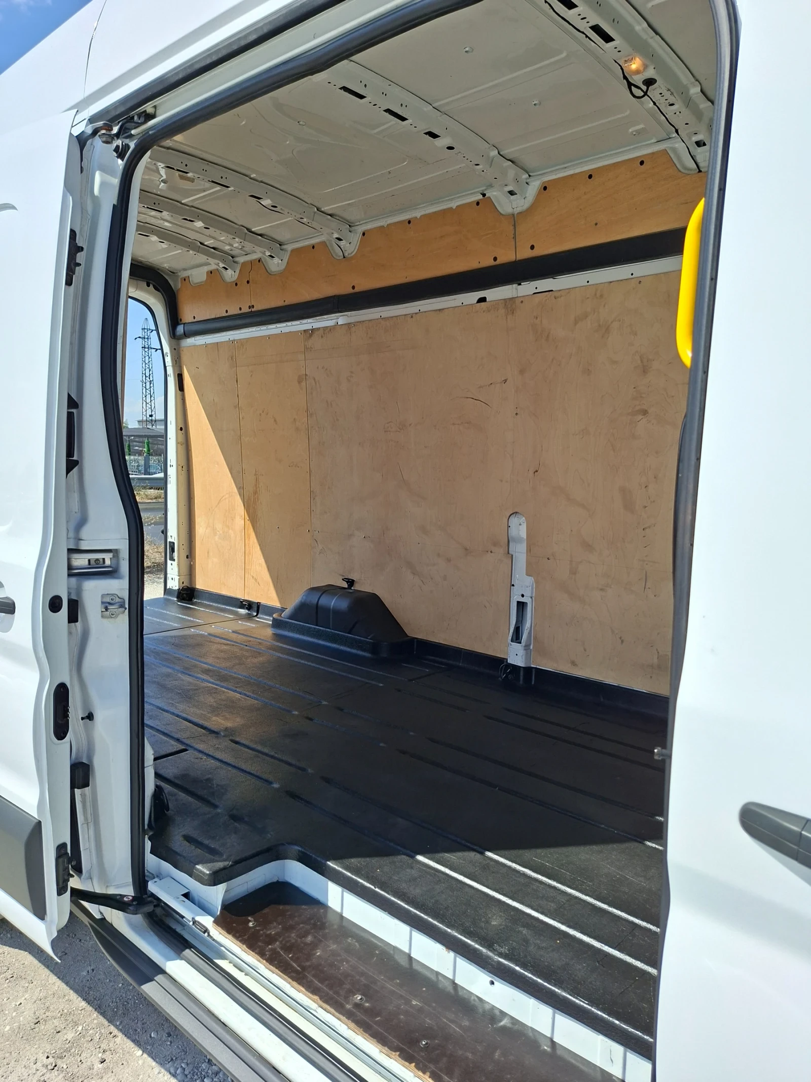 Ford Transit НАВИ/MAXI/125.000км/ТАХОГРАФ/L5H3/КЛИМАТИК, снимка 15 - Бусове и автобуси - 56197946