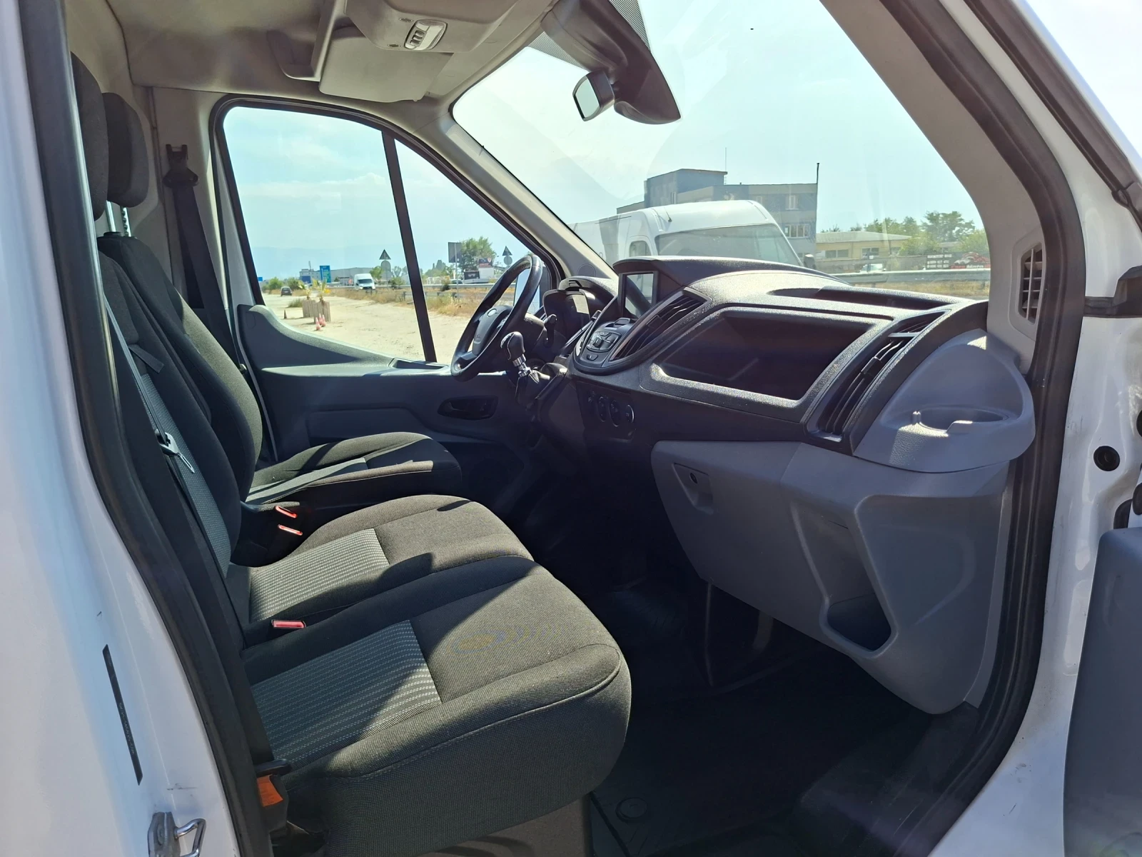 Ford Transit НАВИ/MAXI/125.000км/ТАХОГРАФ/L5H3/КЛИМАТИК, снимка 13 - Бусове и автобуси - 56197946