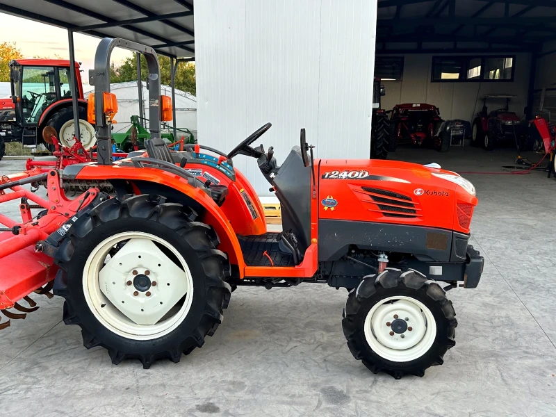 Трактор Kubota Т240, снимка 3 - Селскостопанска техника - 47595560