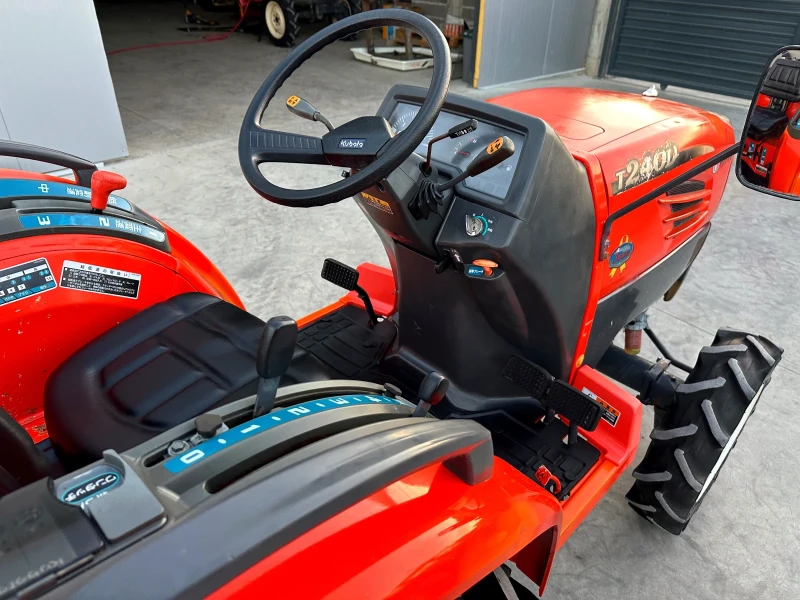 Трактор Kubota Т240, снимка 5 - Селскостопанска техника - 47595560