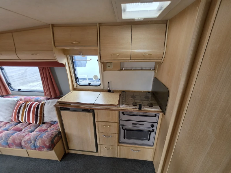 Каравана ABI, снимка 9 - Каравани и кемпери - 53239019