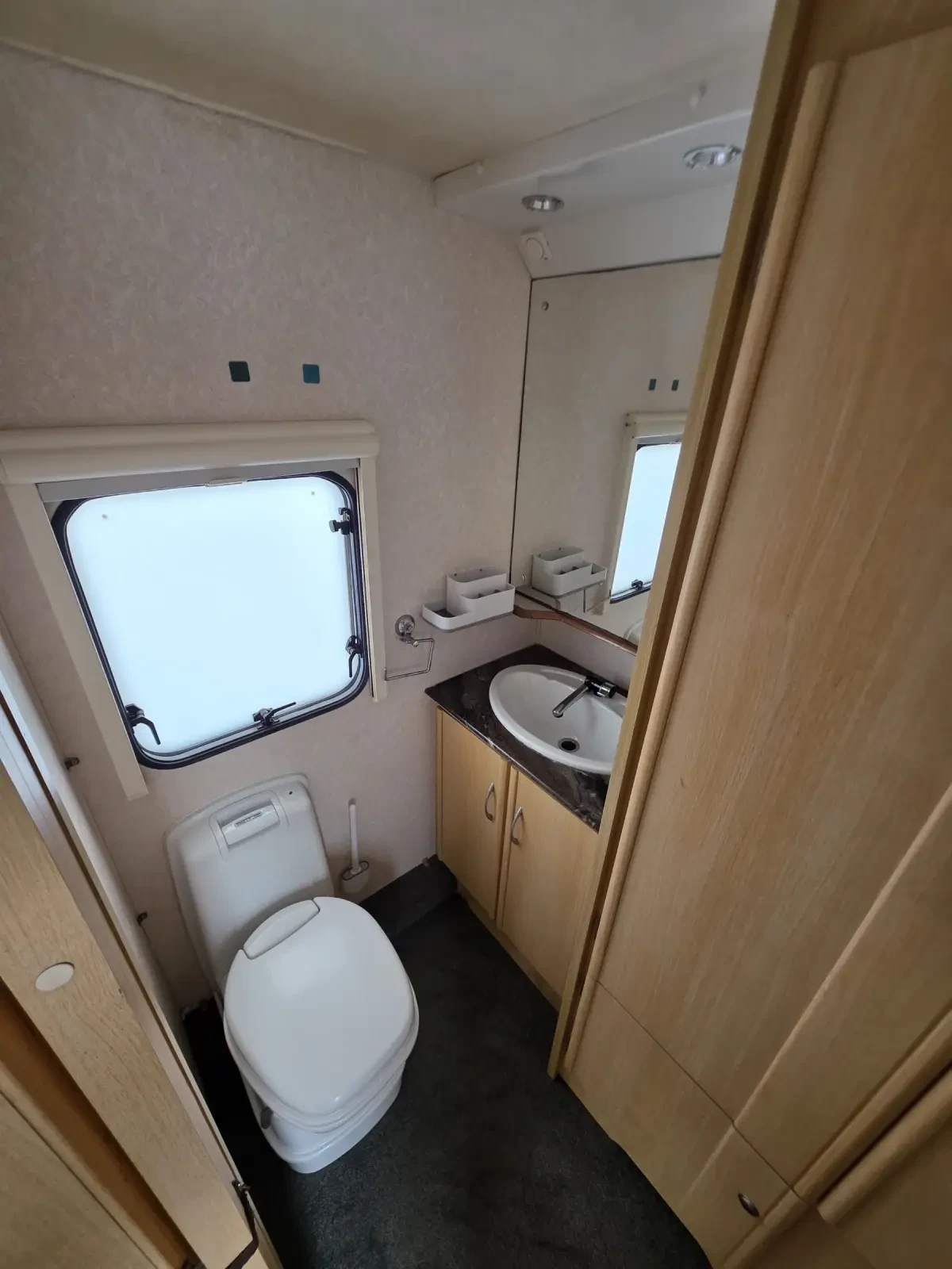 �������� ABI | Mobile.bg � ����������� 12