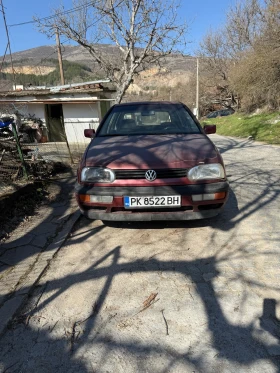 VW Golf 1.8 моно , снимка 1